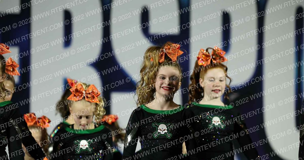 Iowa Elite Cheer - Des Moines Vicious · CHEERSPORTCouncil BluffsClassic