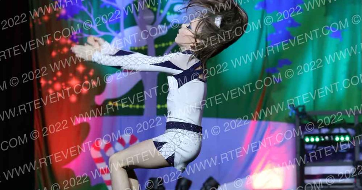 Thunder Elite Cat 5 · Spirit Celebration Grand Nationals