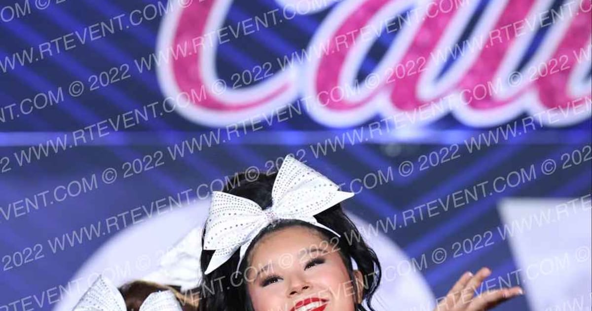 One Dream Cheer Blue Crew · Cali Crown V