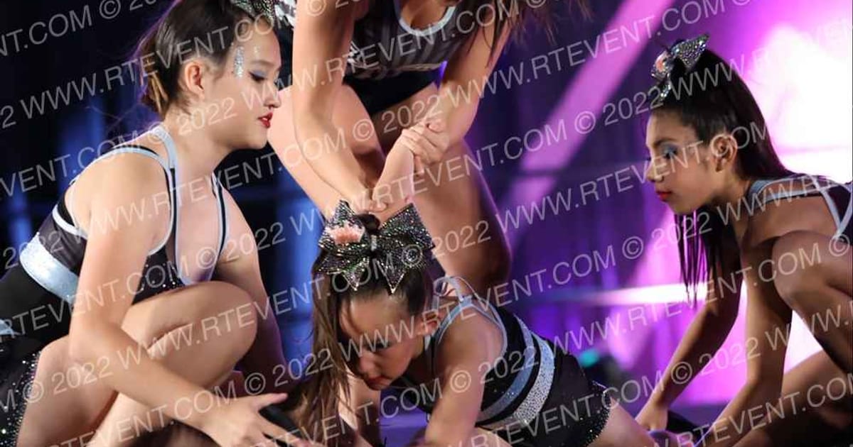 Triple Threat Cheer ROYAL STARS · One Up SoCal Nationals