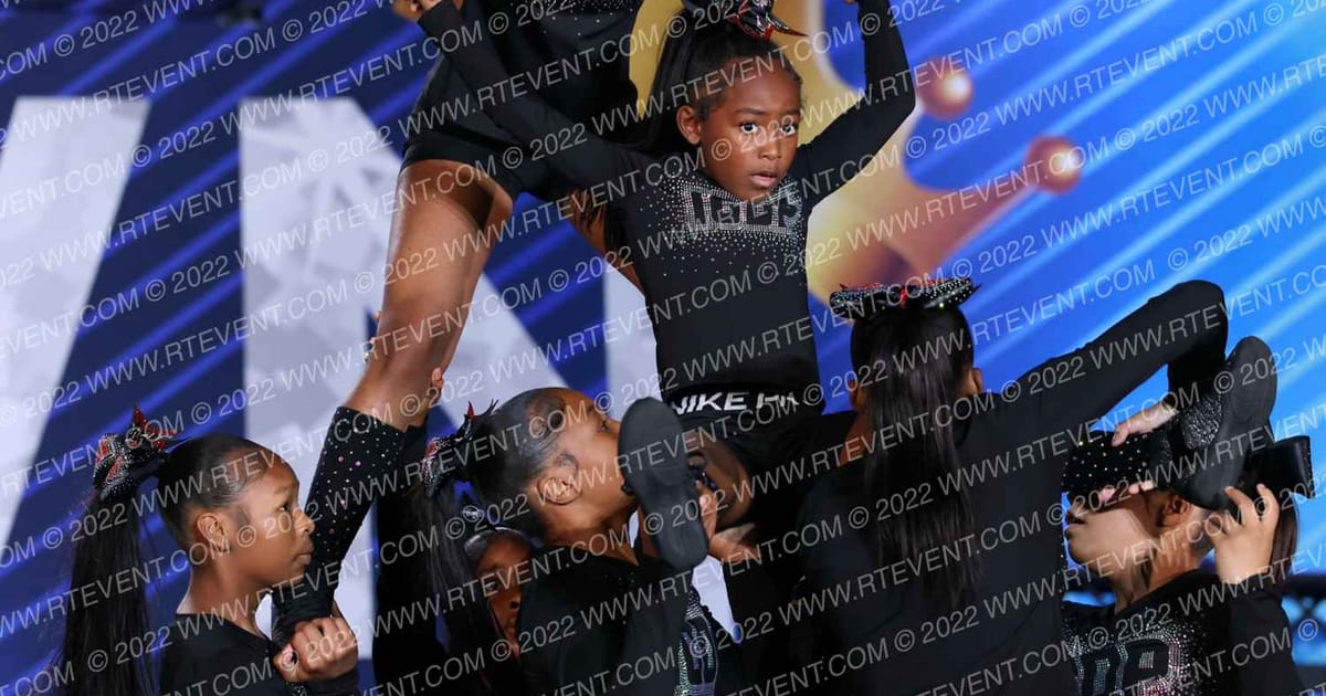 Inglewood Cheer & Dance Palace ICDP Smoke Squad · Cali Crown V