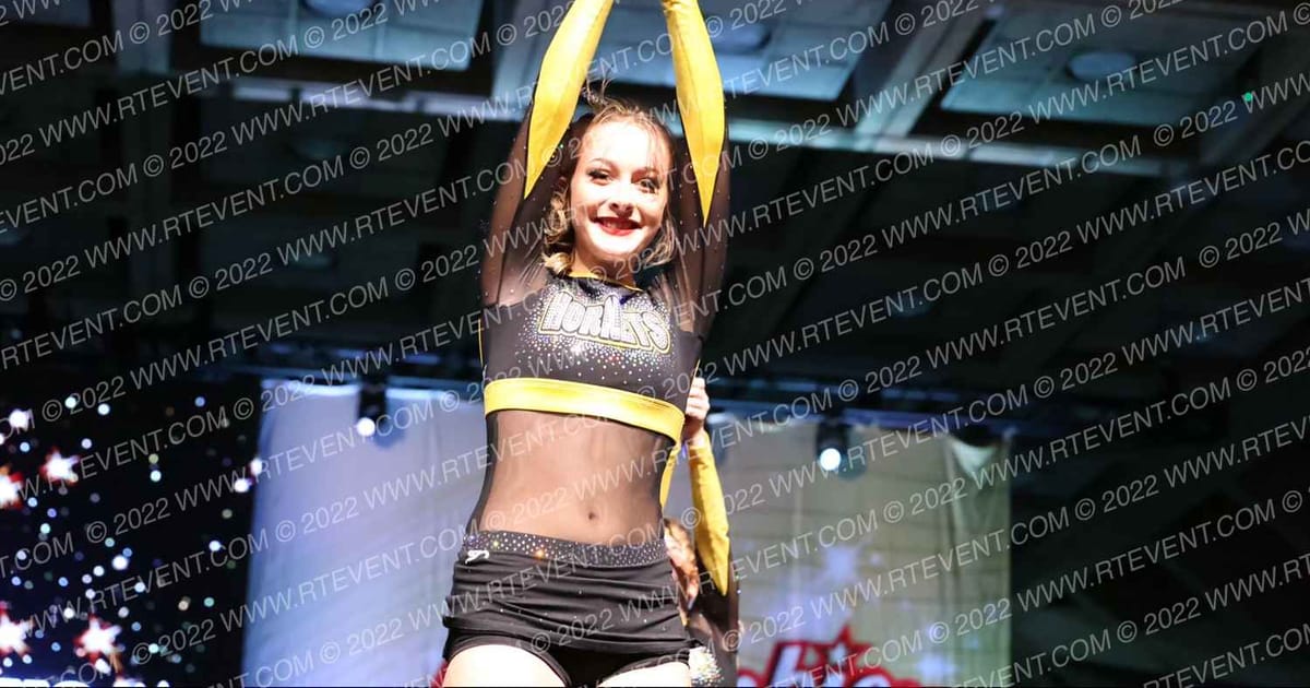 Hornets Competitive Cheerleading Venomous · CCD Grand Nationals