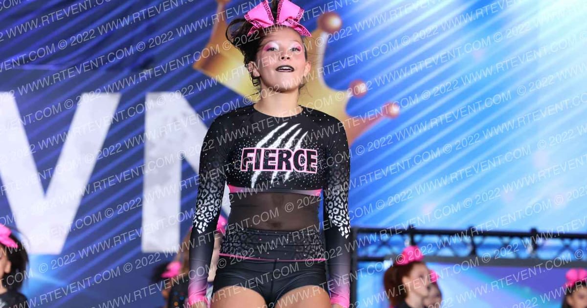 Fierce Athletics Scratch Cats · Cali Crown V