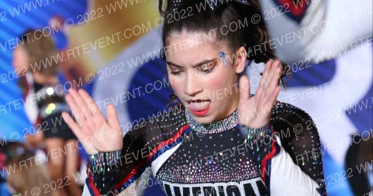 American Cheer YOUTH BLUE · Cali Crown V