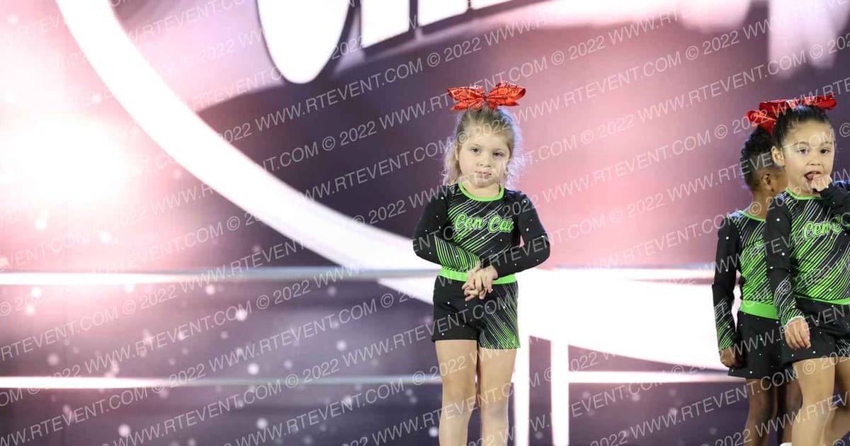 Cen-Cal Spirit Elite Ruff Ryders · Cheer Power Roseville DIDII