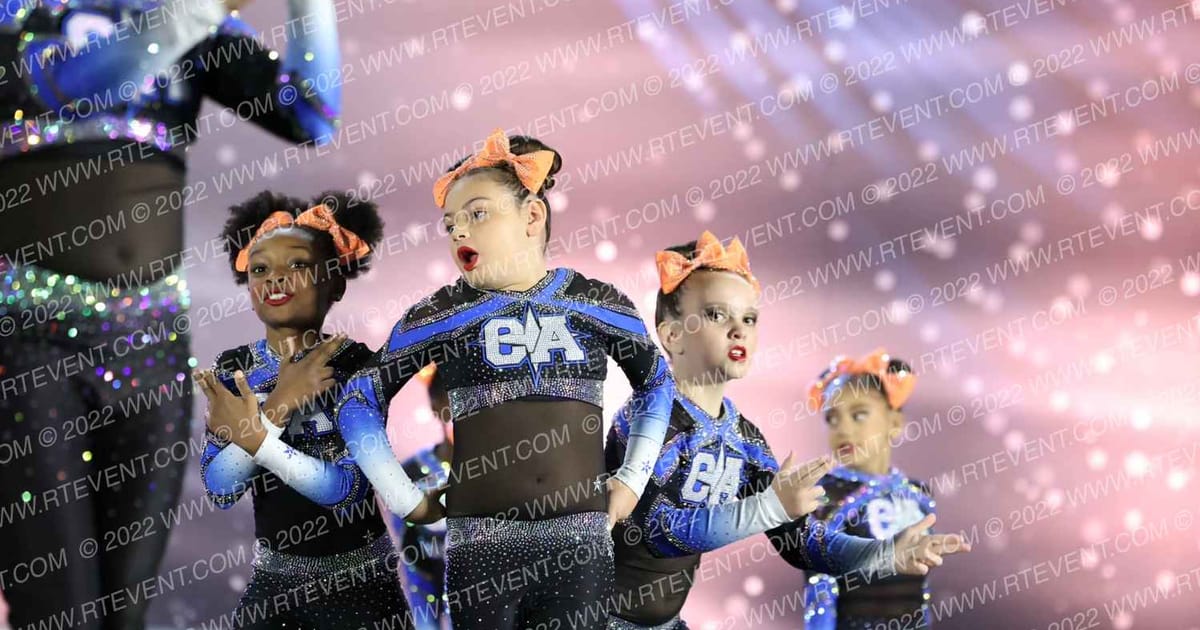 The California All Stars-Livermore Y Ops · Cheer Power Roseville DIDII