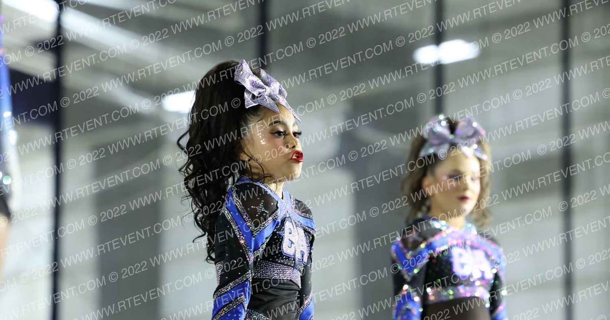 The California All Stars-Livermore J-Recon · Cheer Power Roseville DIDII