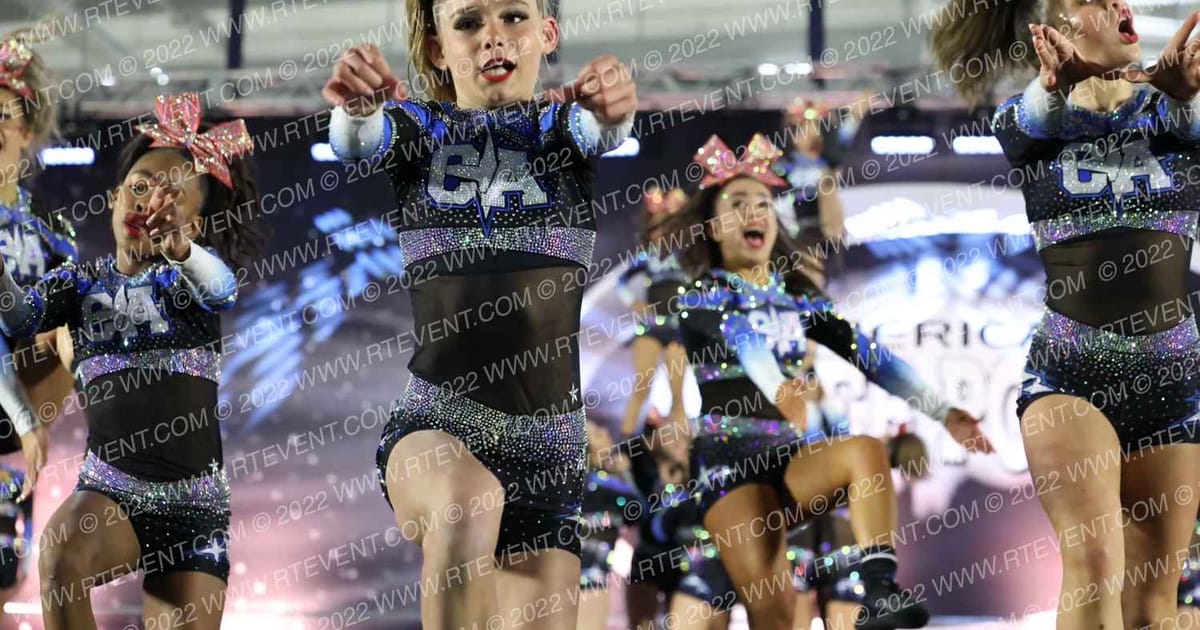 The California All Stars-Livermore J2 Crew · Cheer Power Roseville DIDII