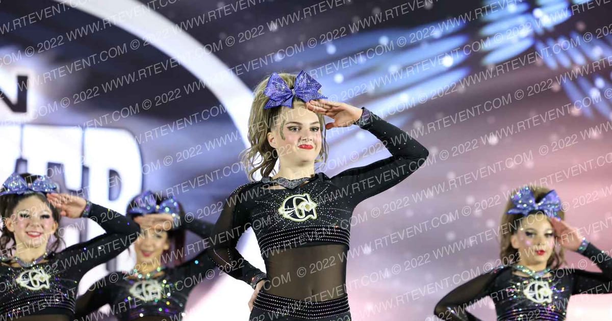 Golden Elite All Stars Golden Gunz · Cheer Power Roseville DIDII