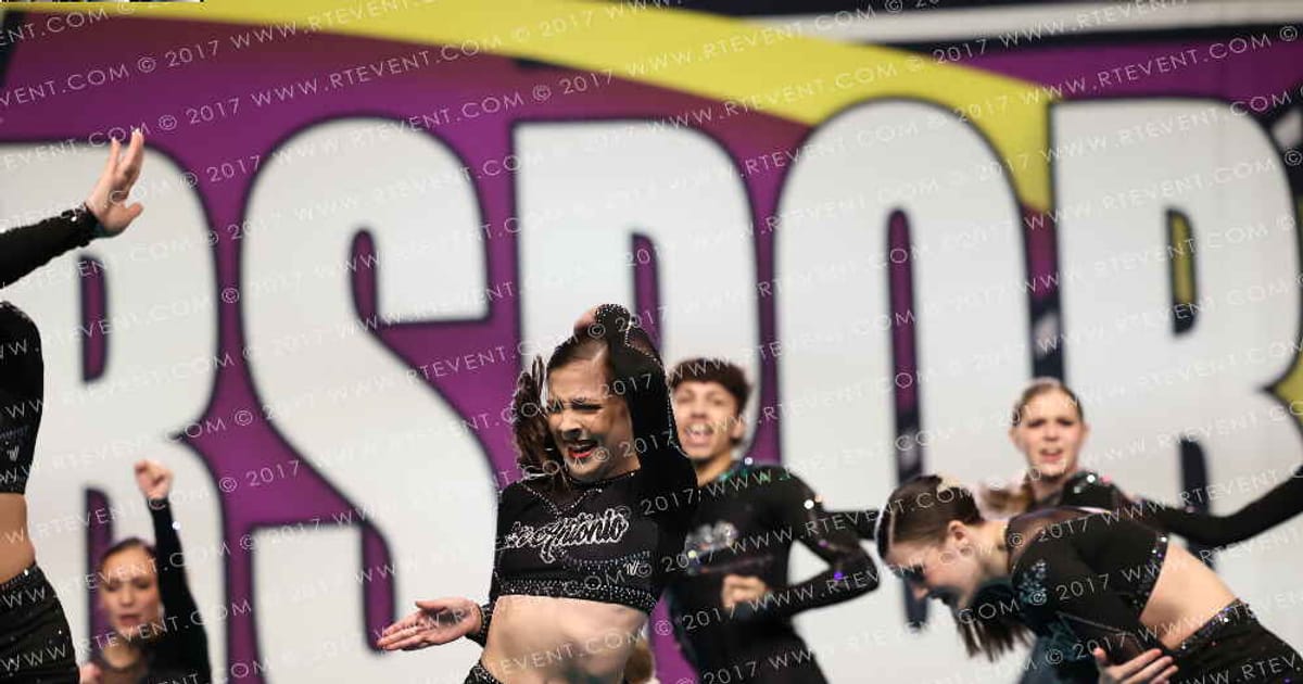 San Antonio Spirit Team Chrome · CHEERSPORT NATIONALS HALL B4