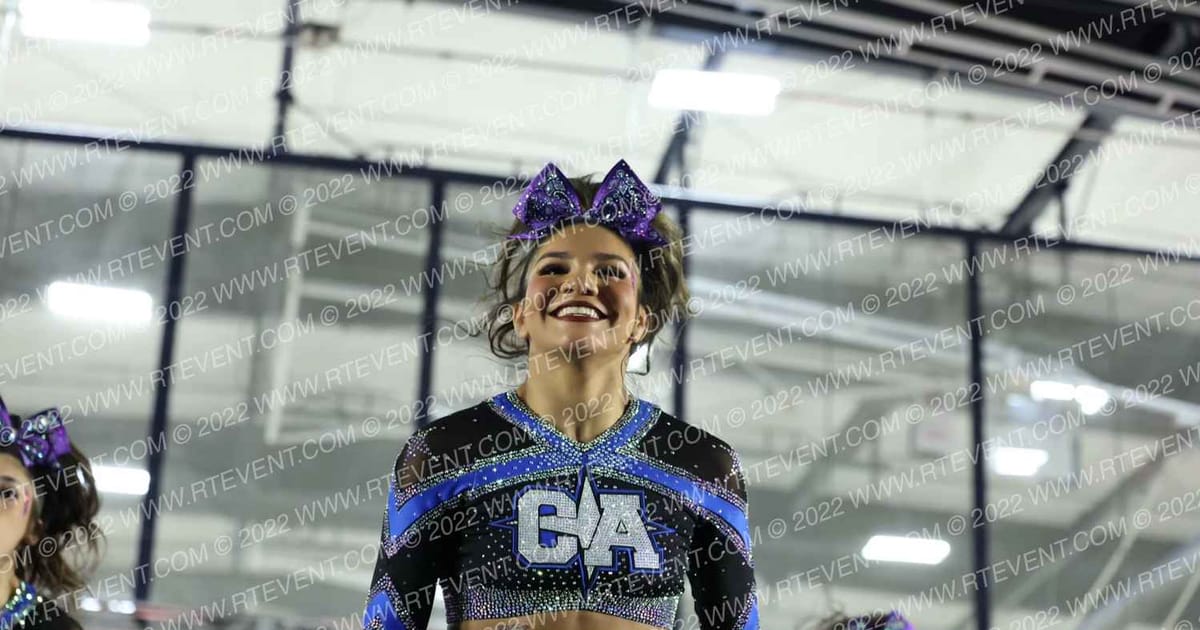 The California All Stars-Livermore Swagg · Cheer Power Roseville DIDII