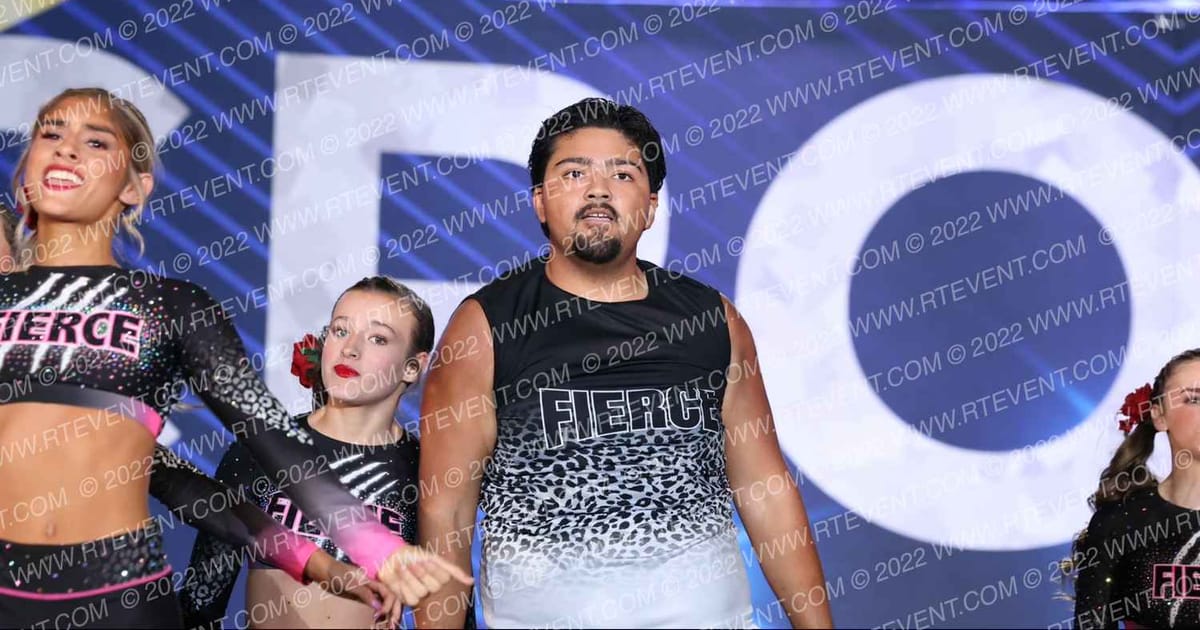 Fierce Athletics Black Cats · Cali Crown V