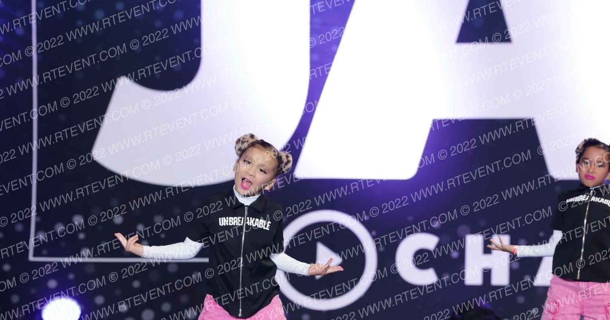 DOS PALOS BRONCO YOUTH CHEER MIGHTY MITES · Adrenaline