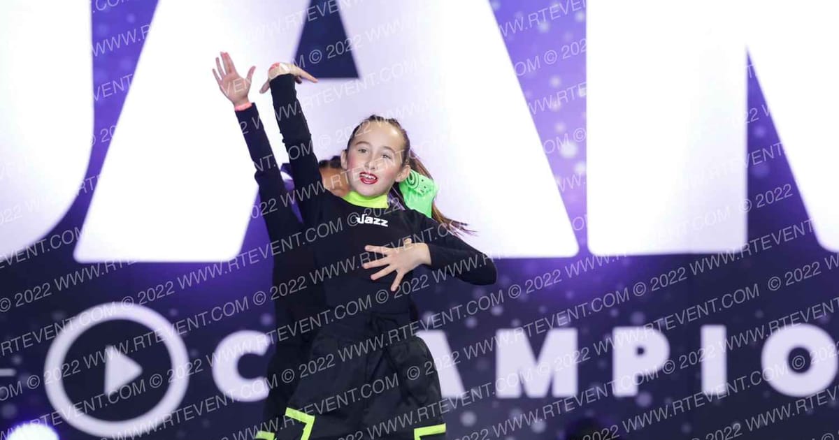 DOS PALOS BRONCO YOUTH CHEER PEEWEES · Adrenaline