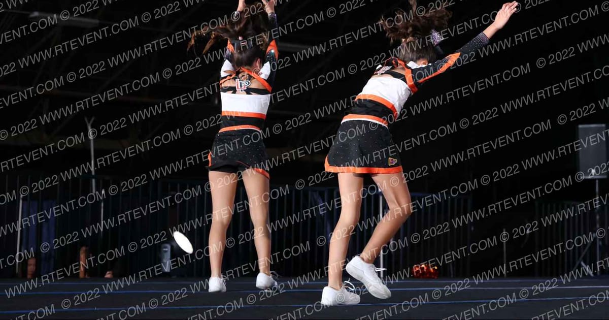 La Puente Warriors Cheer La Puente Warriors Jr Pee Wees · Cali Crown V