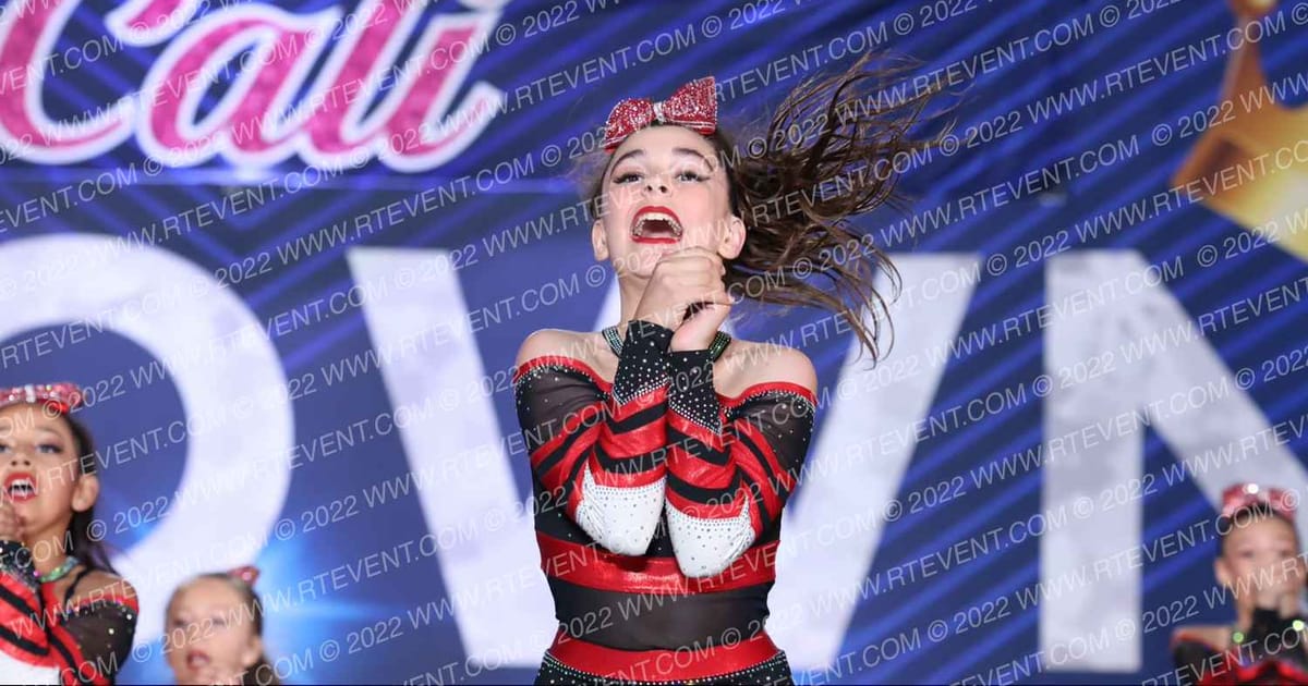 Magnitude Cheer C-2 · Cali Crown V
