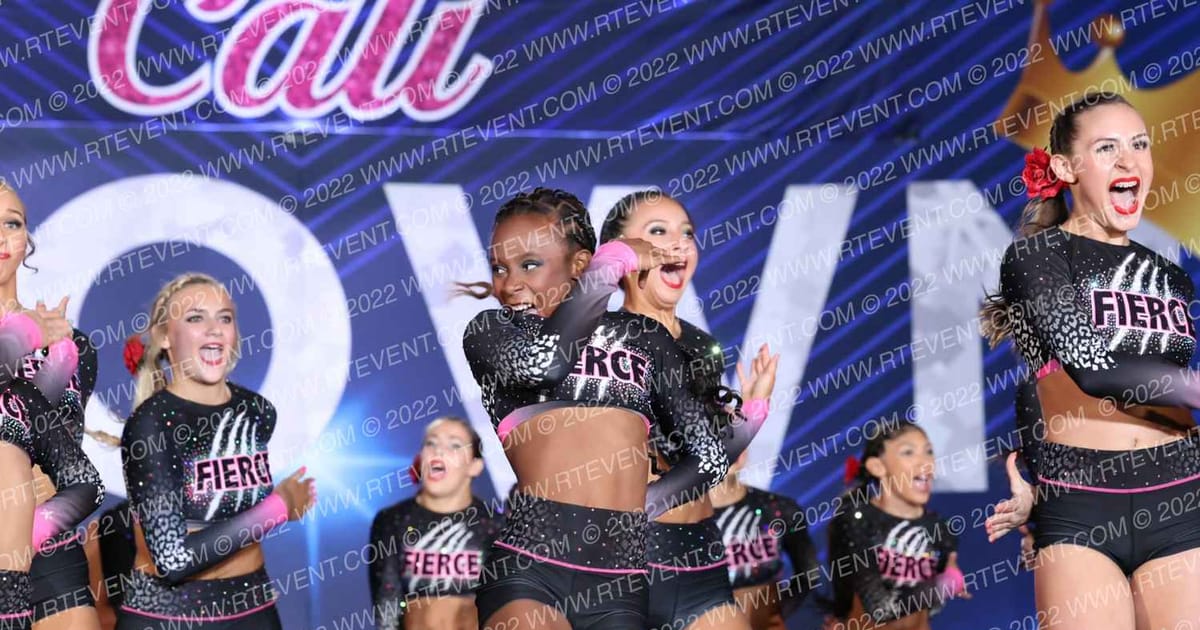 Fierce Athletics Black Cats · Cali Crown V