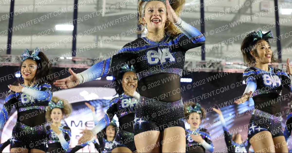 The California All Stars-Livermore J Fab · Cheer Power Roseville DIDII