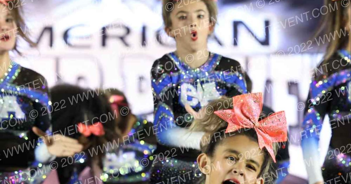 The California All Stars-Livermore Covert · Cheer Power Roseville DIDII