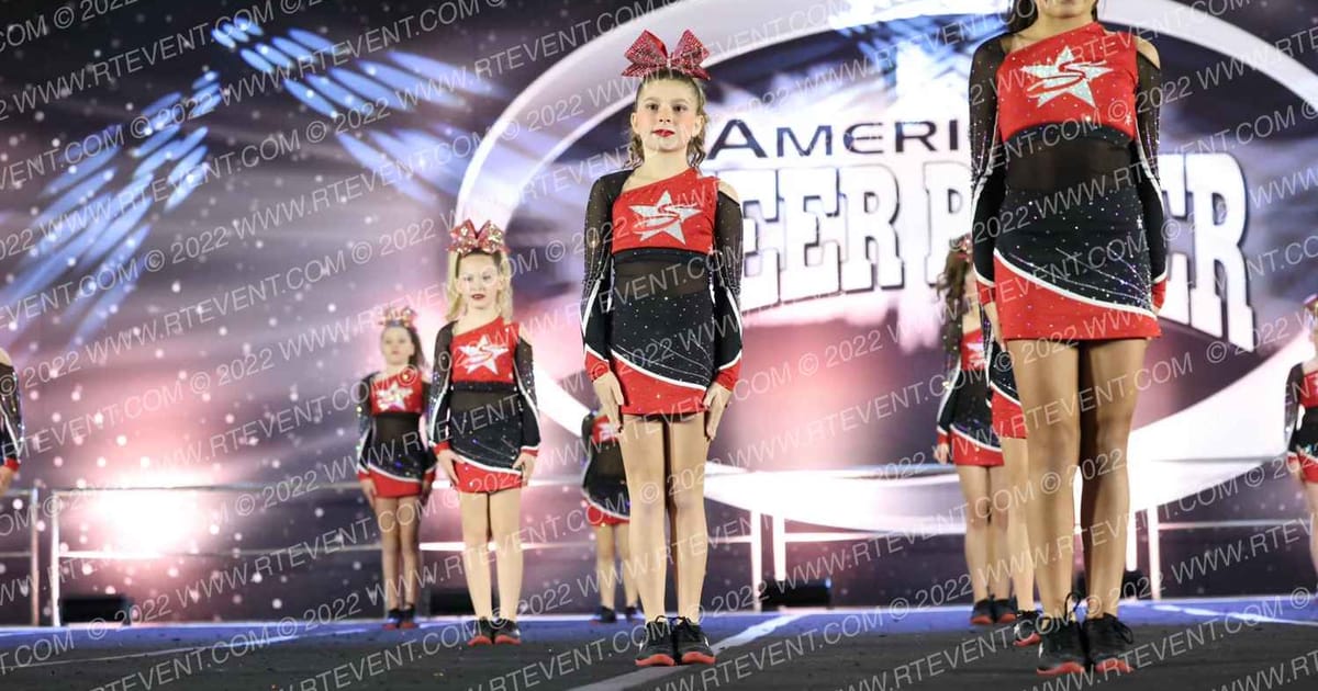 Starstruck Showstoppers · Cheer Power Roseville DIDII