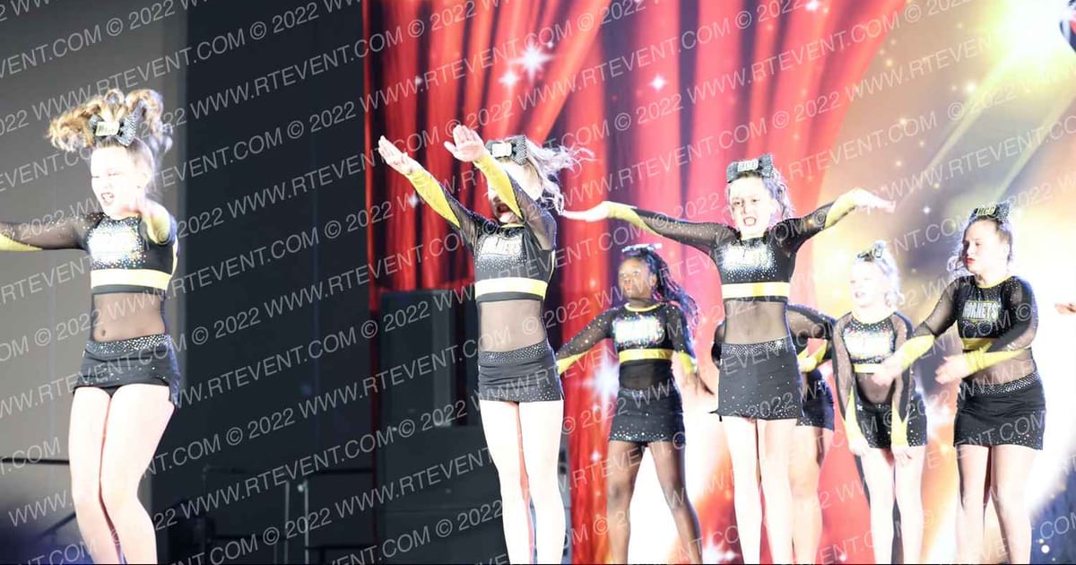 Hornets Competitive Cheerleading Sassy Stingers · ENCORE Philly Showdown