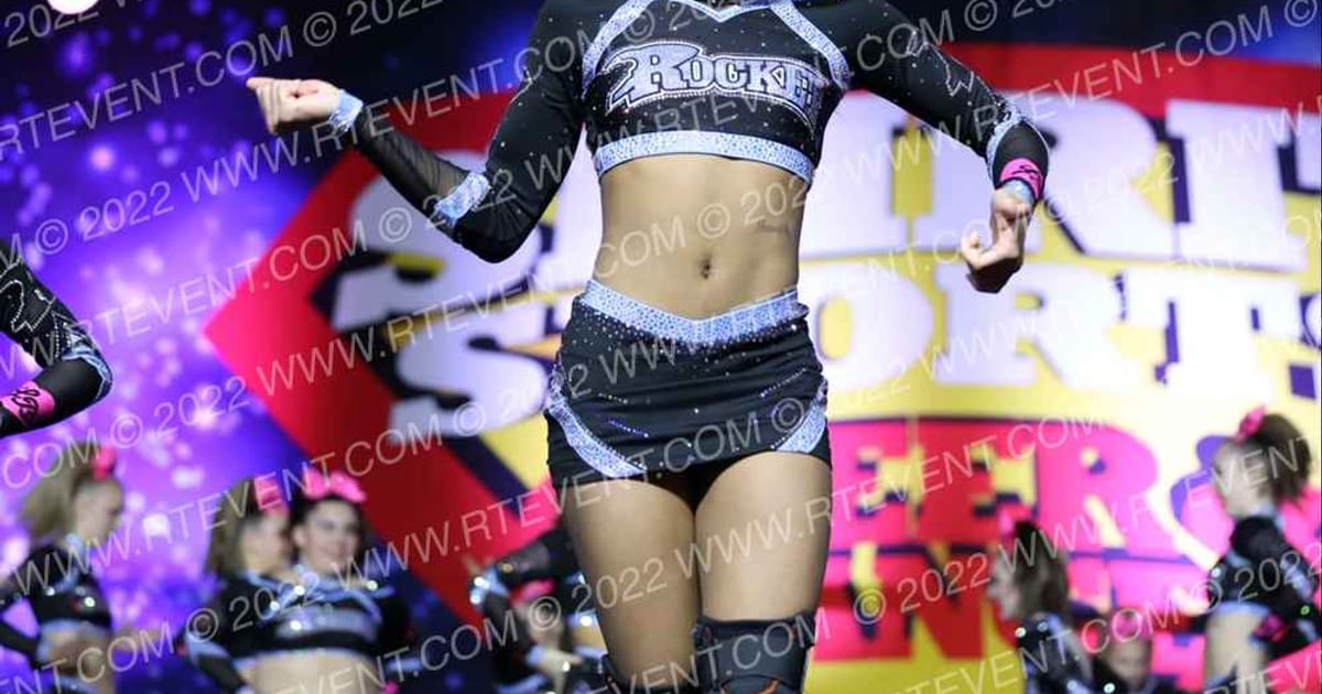 Rocket Cheer Showgirls · Spirit Sports Worcester Nationals