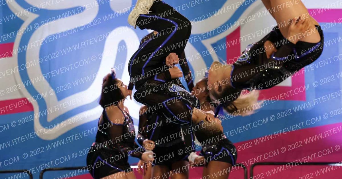 Cheer Extreme Kernersville Crush · Aloha Gatlinburg Showdown DIDII