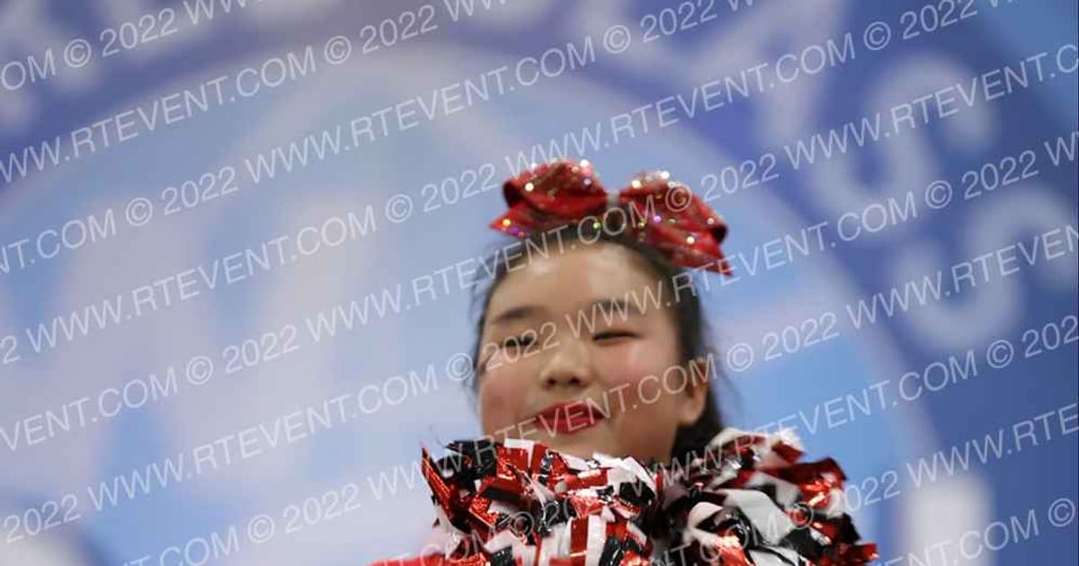 Stanford Middle School Cheer · Holiday Spirit Challenge