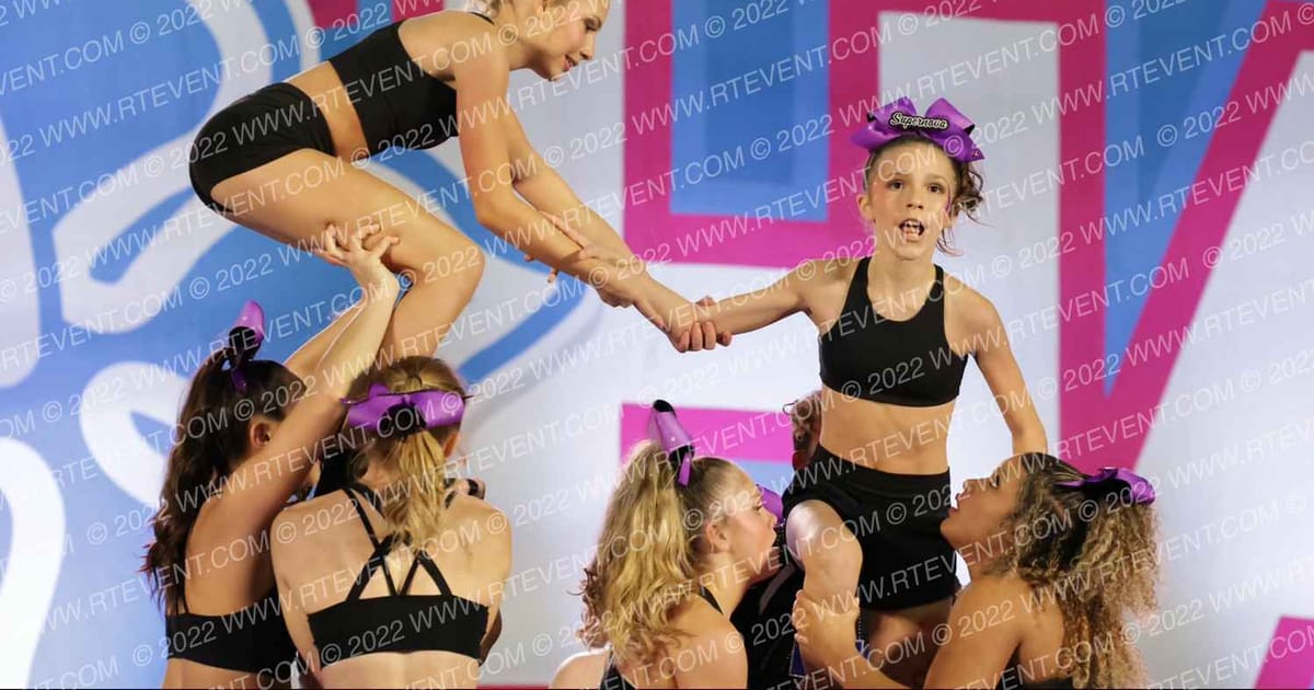 East Tennessee Cheer Super Nova · Aloha Gatlinburg Showdown DIDII