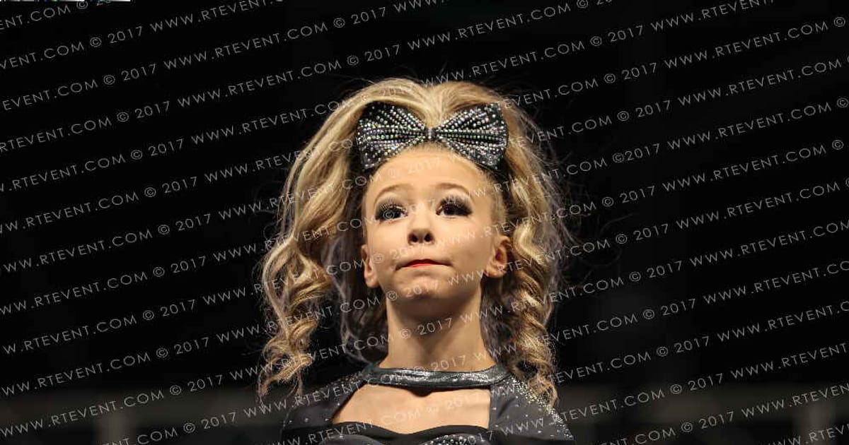 Cheer Revolution Lady Cadets · CHEERSPORT NATIONALS HALL B3
