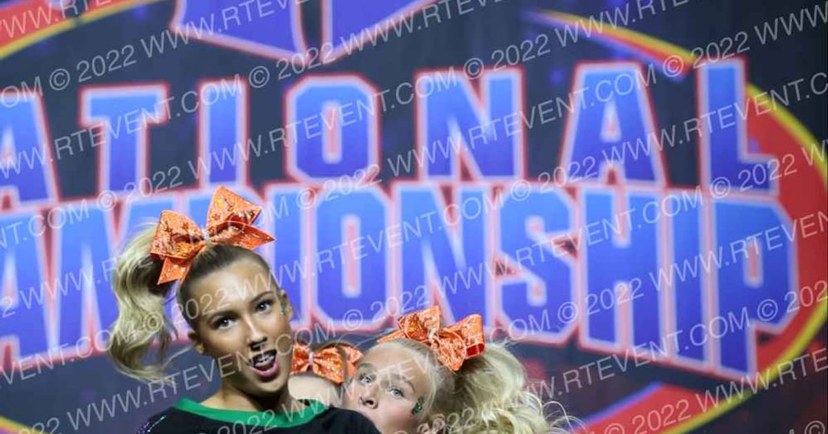 Iowa Elite Cheer - Des Moines Vigilantes · Americas Best Grand Nationals