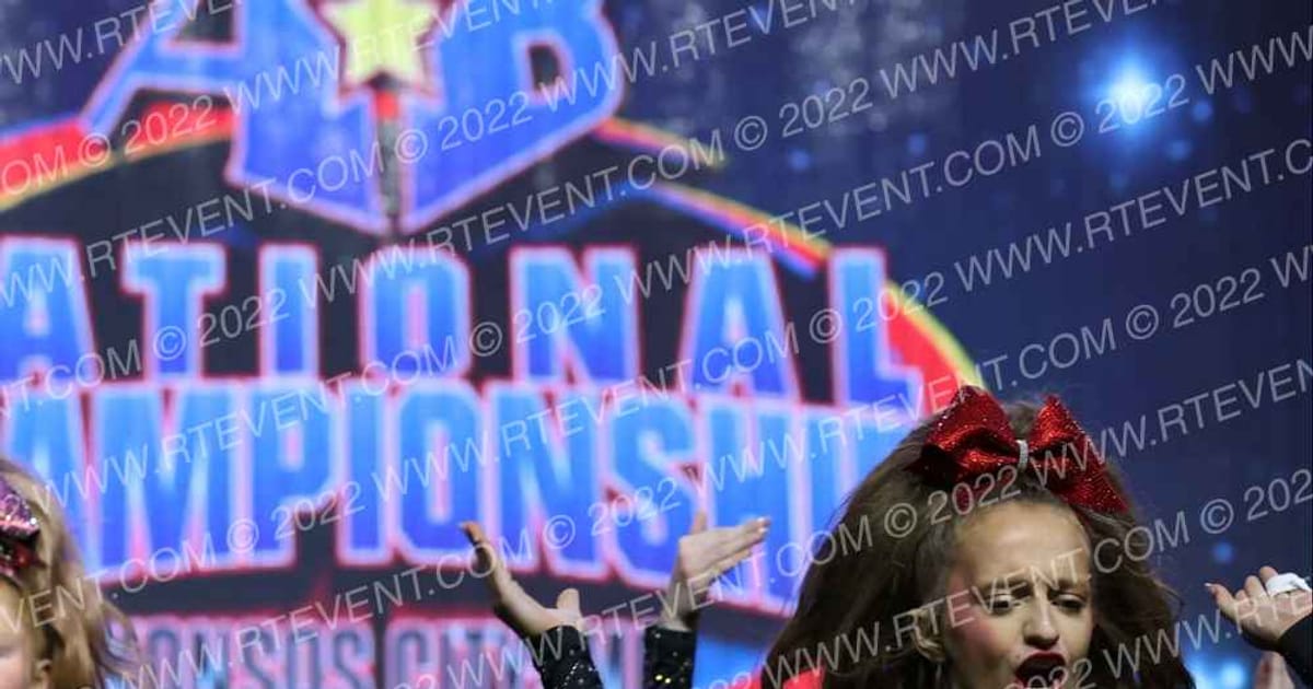 Cheer Athletics Omaha SupremeCAts · Americas Best Grand Nationals