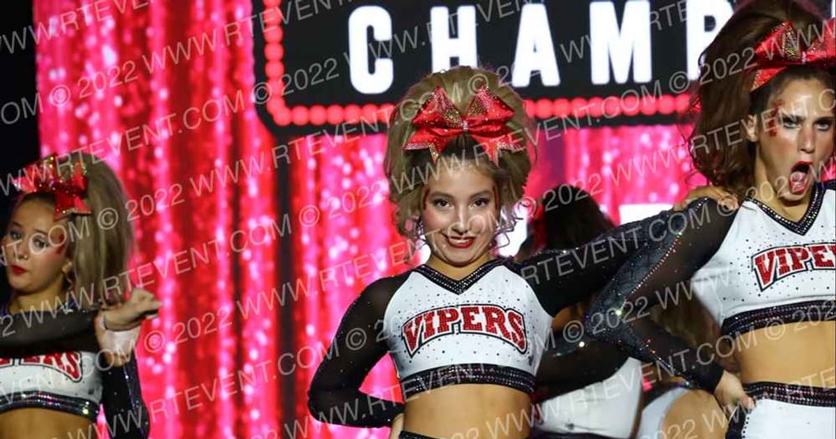 Stars Vipers FIERCE BOAS · Encore Grand Nationals Houston