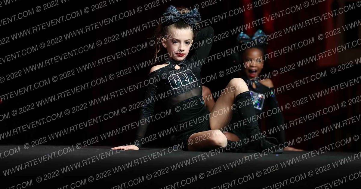 Cheer Extreme - Raleigh Shine · Battle Under the Big Top