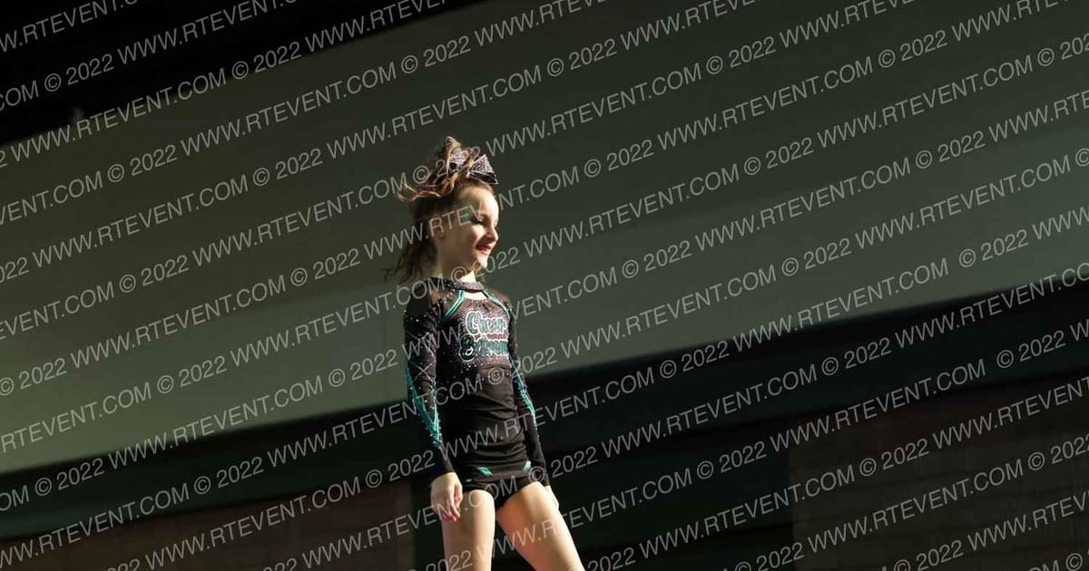 Cheer Extreme Kernersville Glow · Aloha Gatlinburg Showdown DIDII