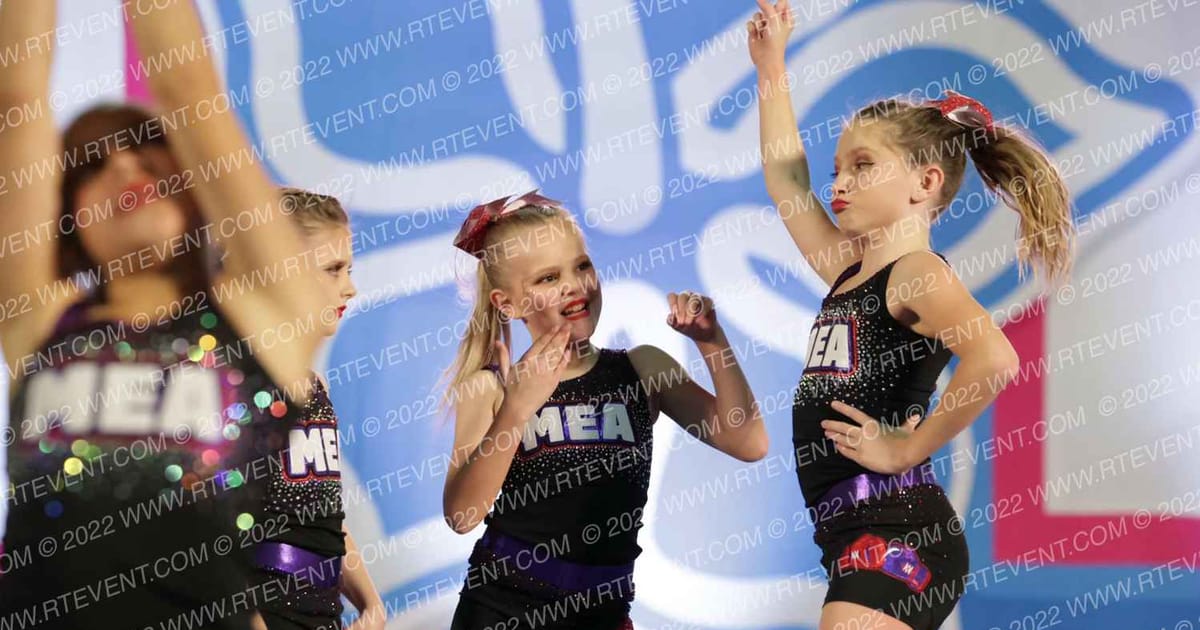 Magic Elite Athletics K.O. QUEENS · Aloha Gatlinburg Showdown DIDII