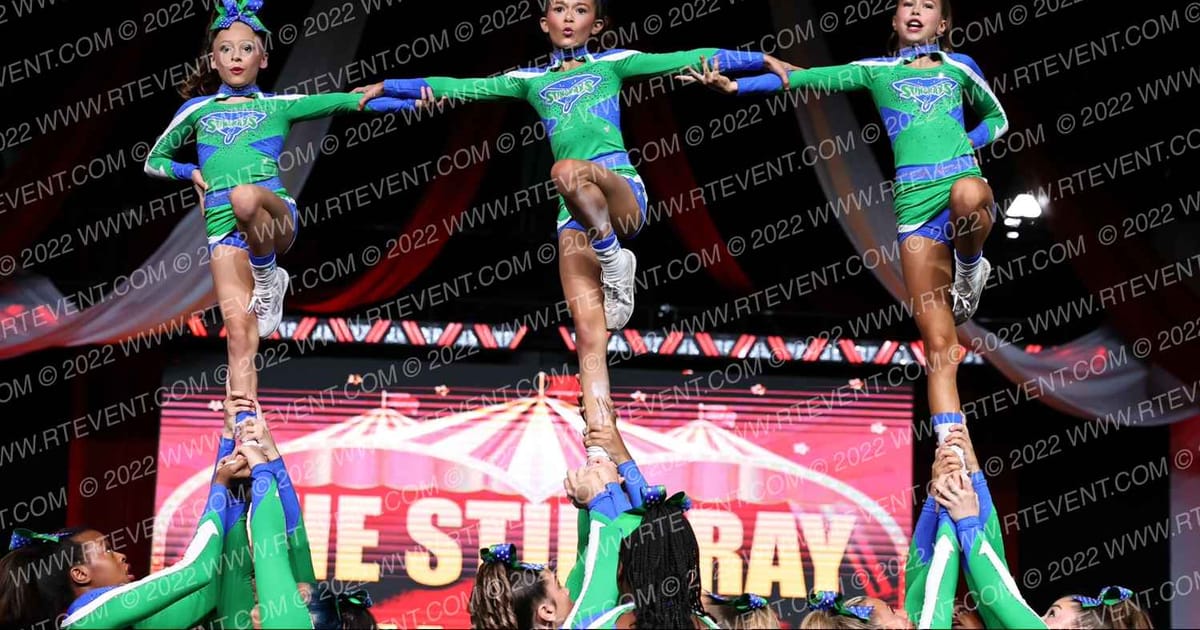 The Stingray Allstars Green · Battle Under the Big Top
