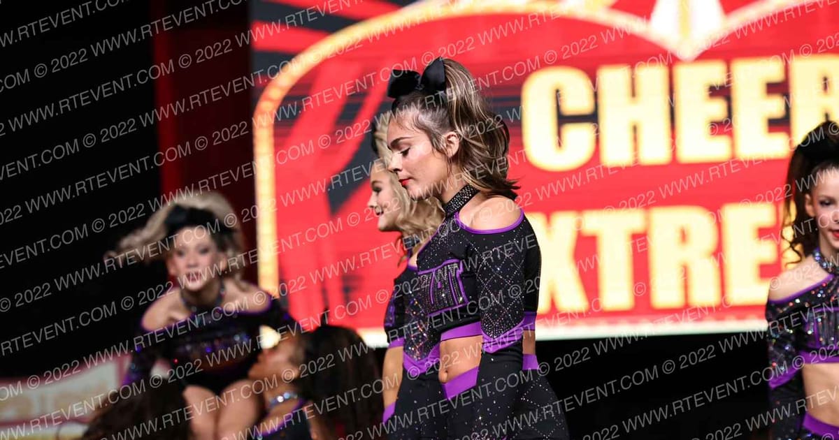 Cheer Extreme - Raleigh Twilight · Battle Under the Big Top