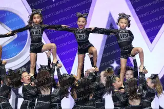 VIBE CHEER ICE QUEENS