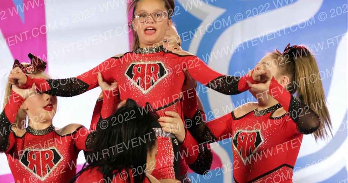 Ruby Red Cheer Radiant Reds · Aloha Gatlinburg Showdown DIDII