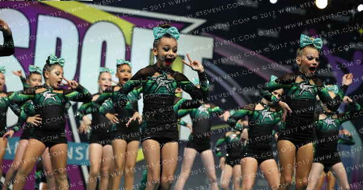 CheerForce Simi Valley Emeraldz · CHEERSPORT NATIONALS HALL C1