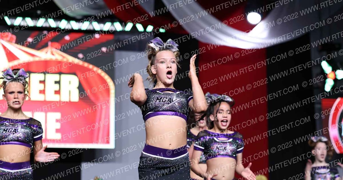 MGA Cheer Extreme Ultraviolet · Battle Under the Big Top