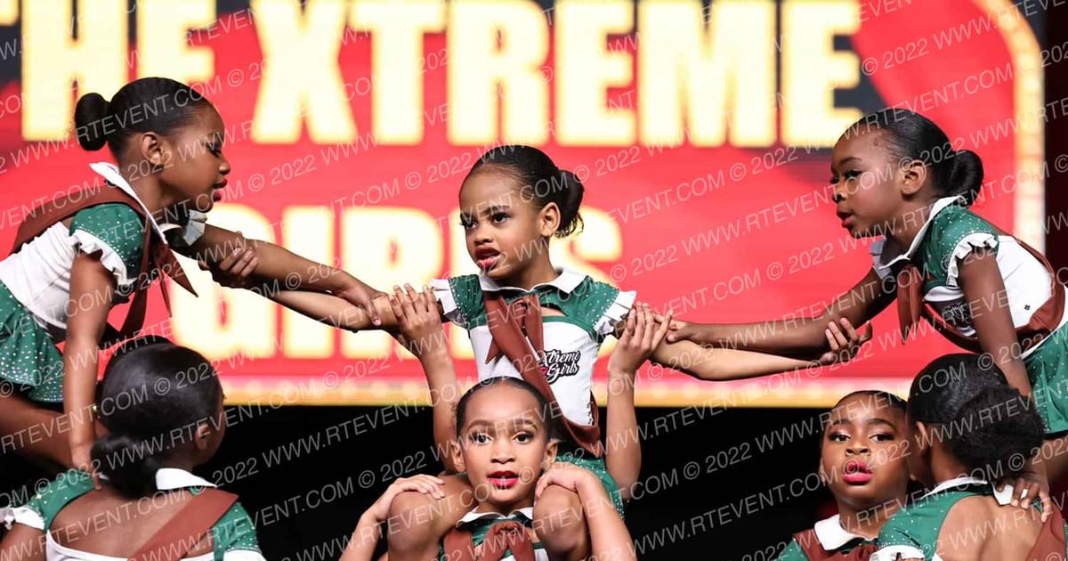 The Xtreme Girls Dior · Battle Under the Big Top