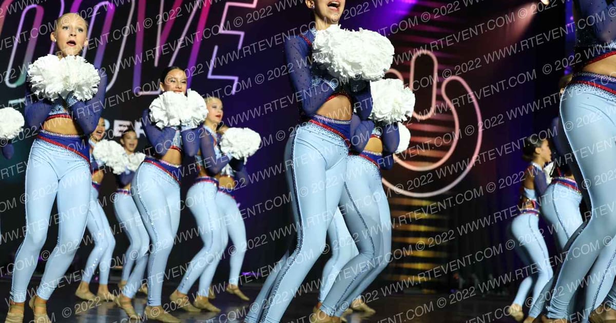 Dance Dynamics JW Large Pom - Flight USA · Encore Grand Nationals Houston