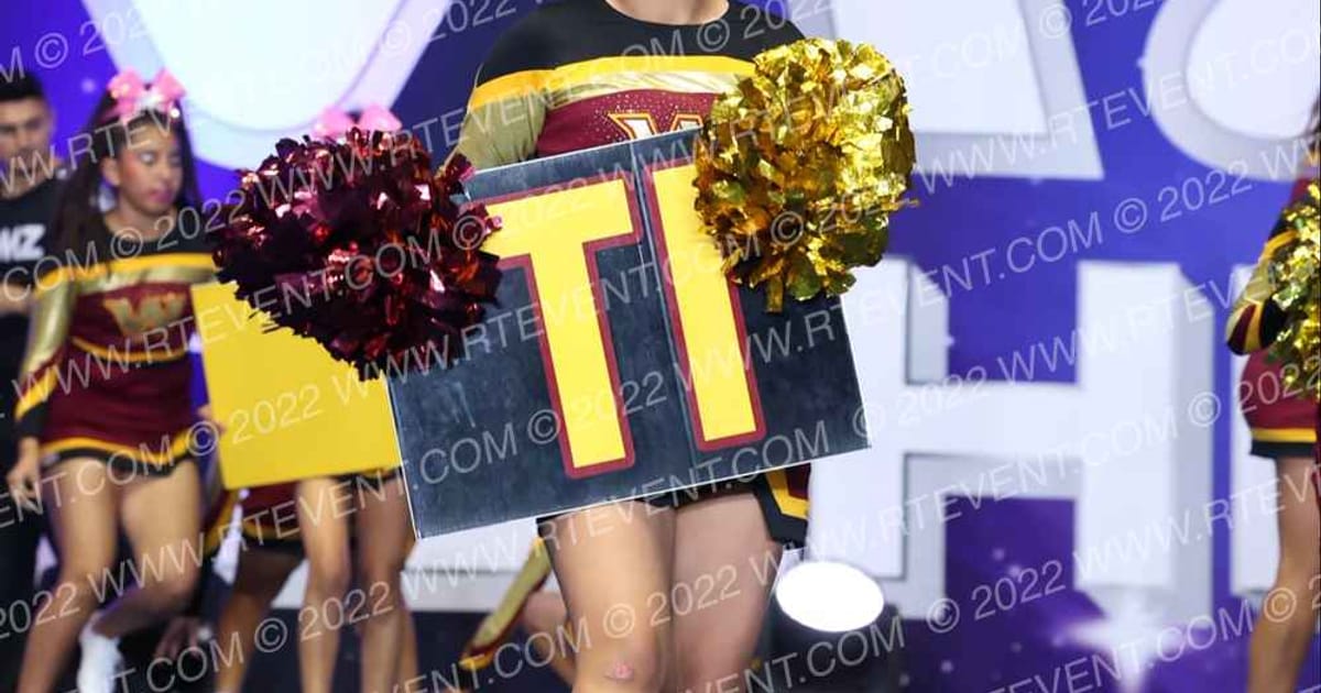 WHITTIER REDSKINS PEEWEE · Holiday Showcase