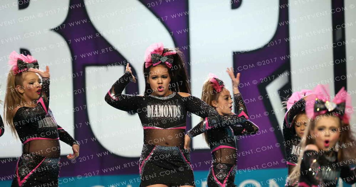 Diamonds All Stars Glitter Girls · CHEERSPORT NATIONALS HALL B3