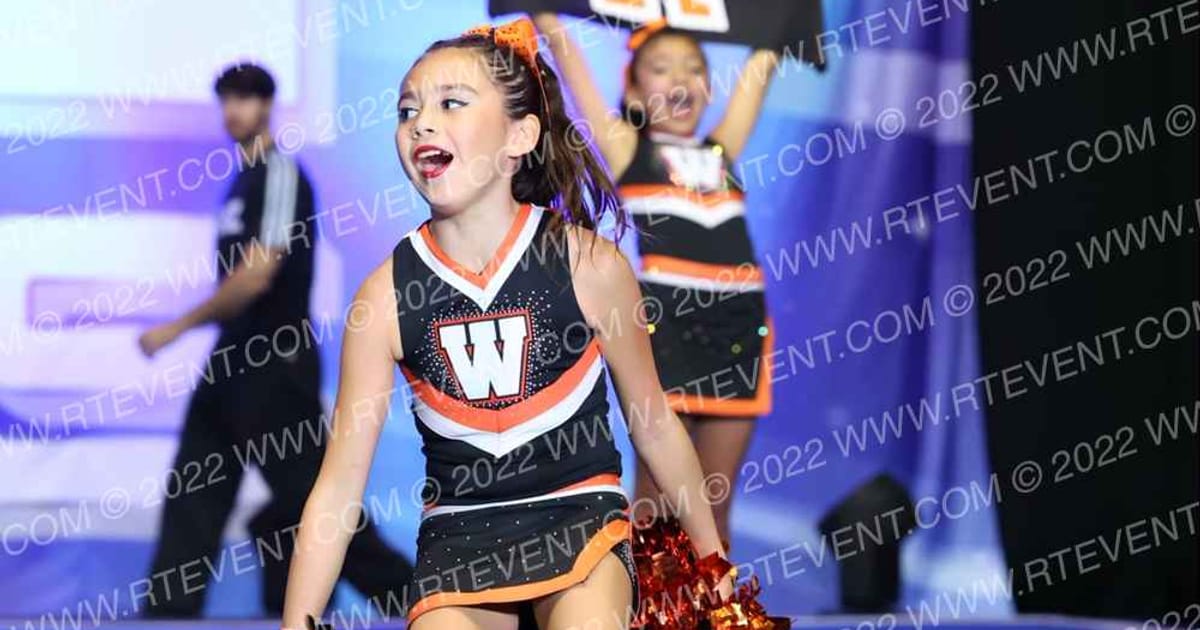 LA PUENTE WARRIORS JR PEE WEES · Holiday Showcase