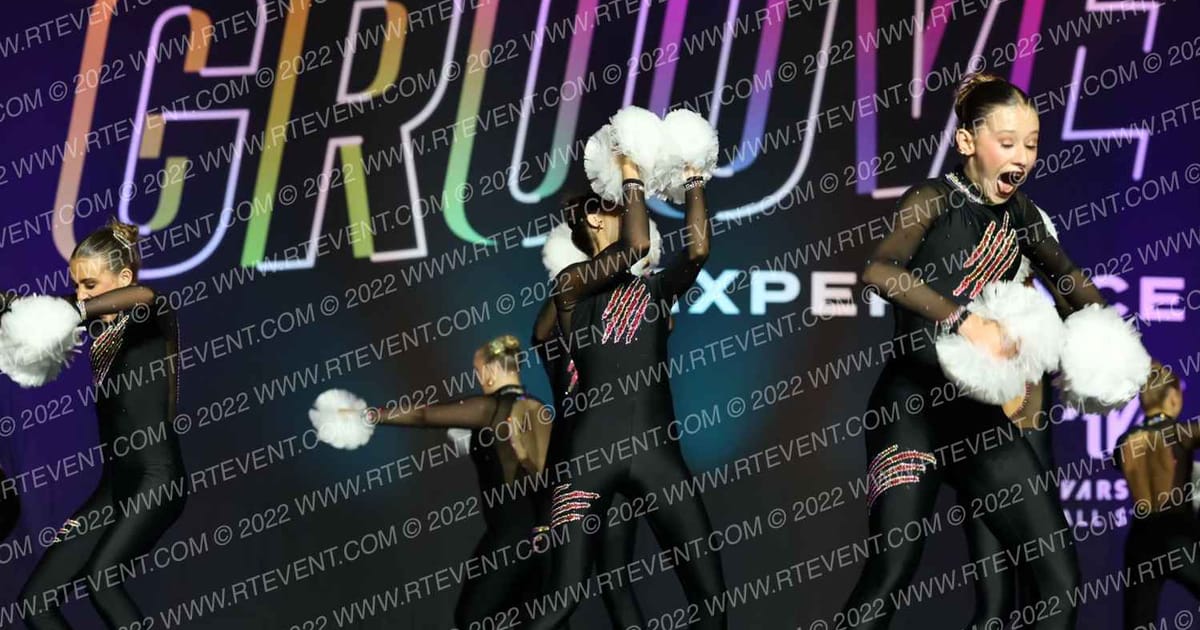 Stacey's Dance Studio Select Senior Small Pom · Encore Grand Nationals Houston