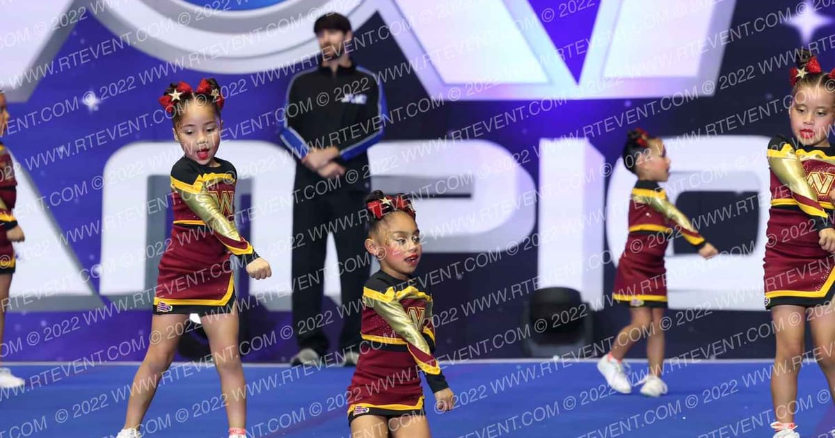 WHITTIER REDSKINS MASCOTS · Holiday Showcase