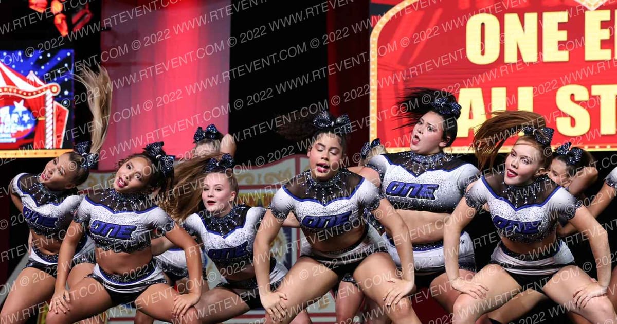 United Rock Nation All Stars BOMBSHELLS · Battle Under the Big Top